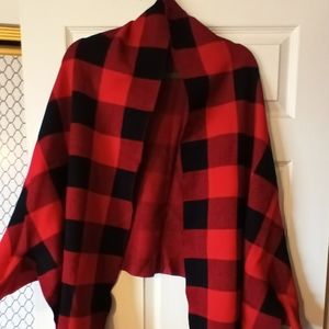 New, RaeMode buffalo plaid wrap